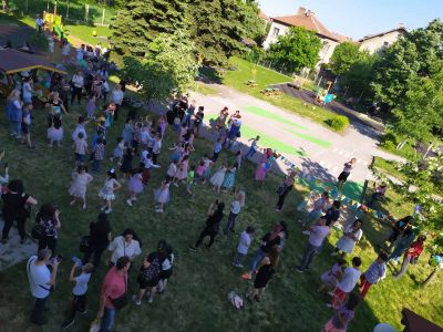 Завършване на четвъртите групи в двора на детската градина - ДГ 149 Зорница - София, Сердика